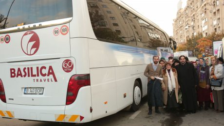 Peste 700 de pelerini din Prahova la Catedrala Patriarhala